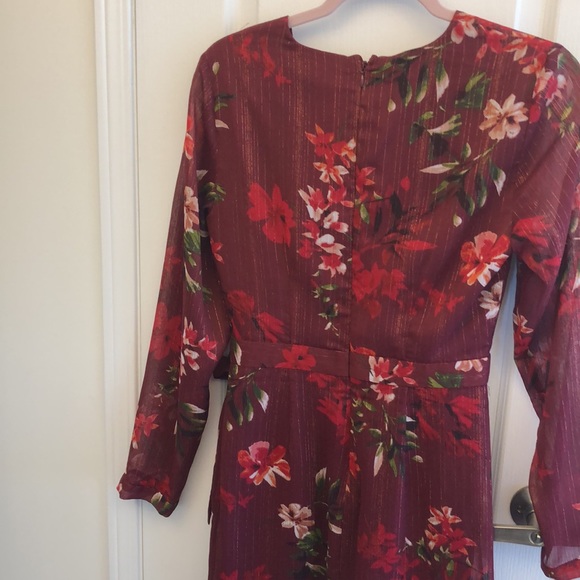 NWT Guess Camilla Floral Dress with Gold Threads Size 2 - Picture 9 of 12